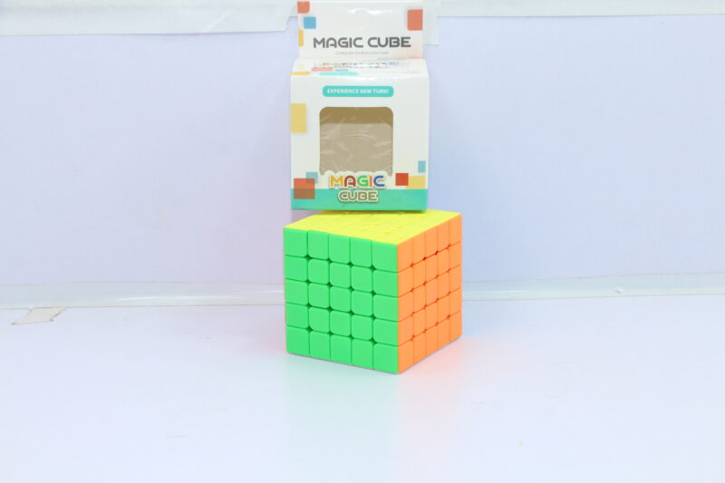 CUBE 4X4